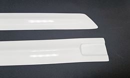 Молдинги на двери для LADA Granta FL (седан) 2018- крашеные в цвет 221 (ледниковый белый)